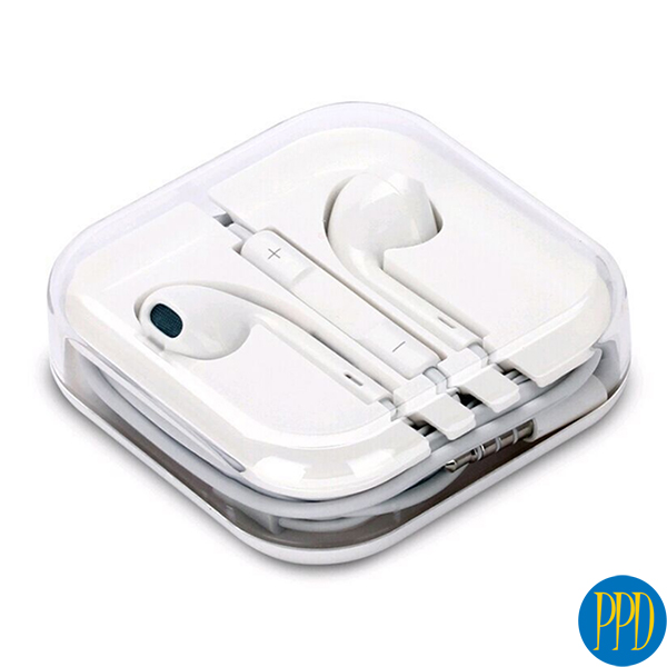 audio ear buds and blue tooth wireless speakers